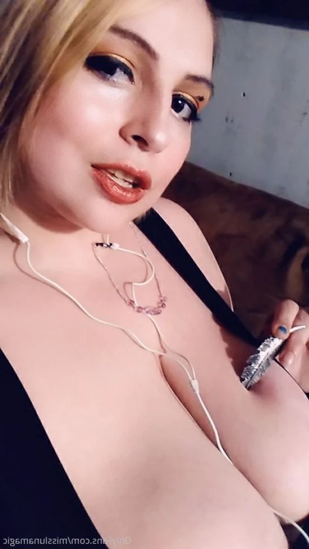 @MissLunaMagic [ misslunamagic ] Onlyfans leaked photo 7278370 on Hotleaks.tv