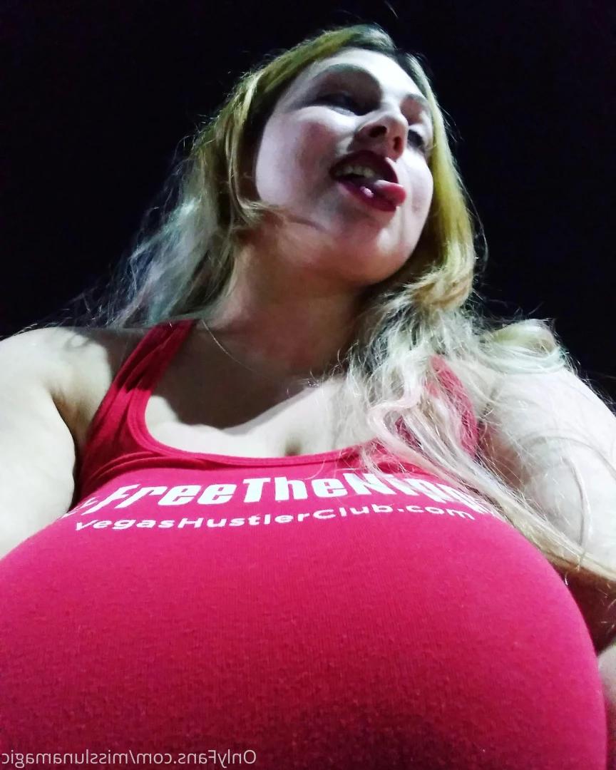 @MissLunaMagic [ misslunamagic ] Onlyfans leaked photo 7279104 on Hotleaks.tv