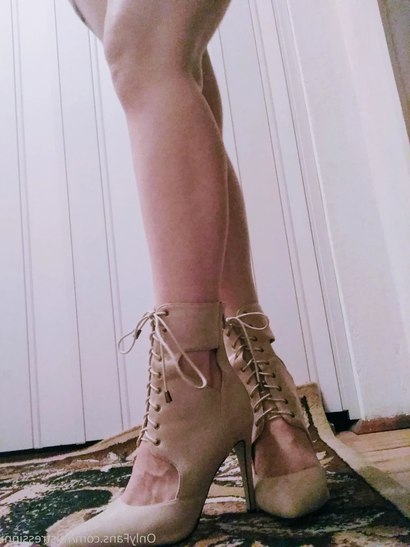 Mistress Inni`s Foot Place [ mistressinni ] Onlyfans leaked photo 7256970 on Hotleaks.tv