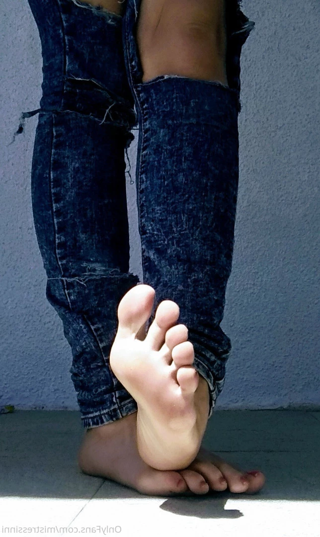 Mistress Inni`s Foot Place [ mistressinni ] Onlyfans leaked photo 7257091 on Hotleaks.tv