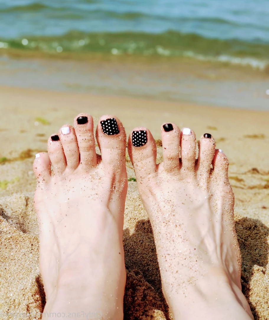 Mistress Inni`s Foot Place [ mistressinni ] Onlyfans leaked photo 7257517 on Hotleaks.tv