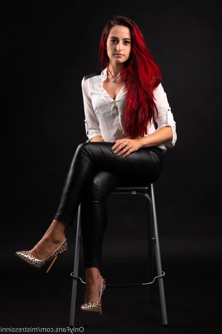 Mistress Inni`s Foot Place [ mistressinni ] Onlyfans leaked photo 7257927 on Hotleaks.tv