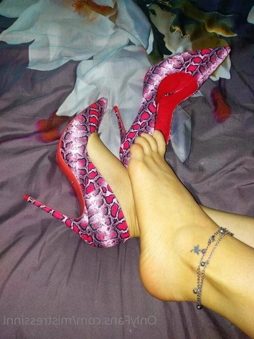 Mistress Inni`s Foot Place [ mistressinni ] Onlyfans leaked photo 7258326 on Hotleaks.tv