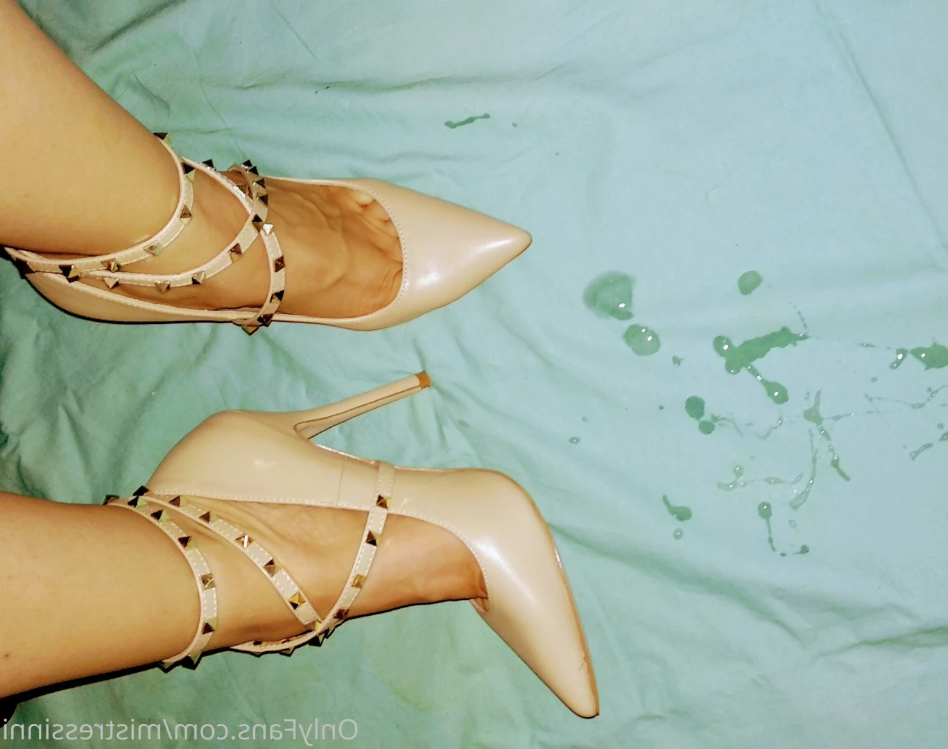 Mistress Inni`s Foot Place [ mistressinni ] Onlyfans leaked photo 7258421 on Hotleaks.tv