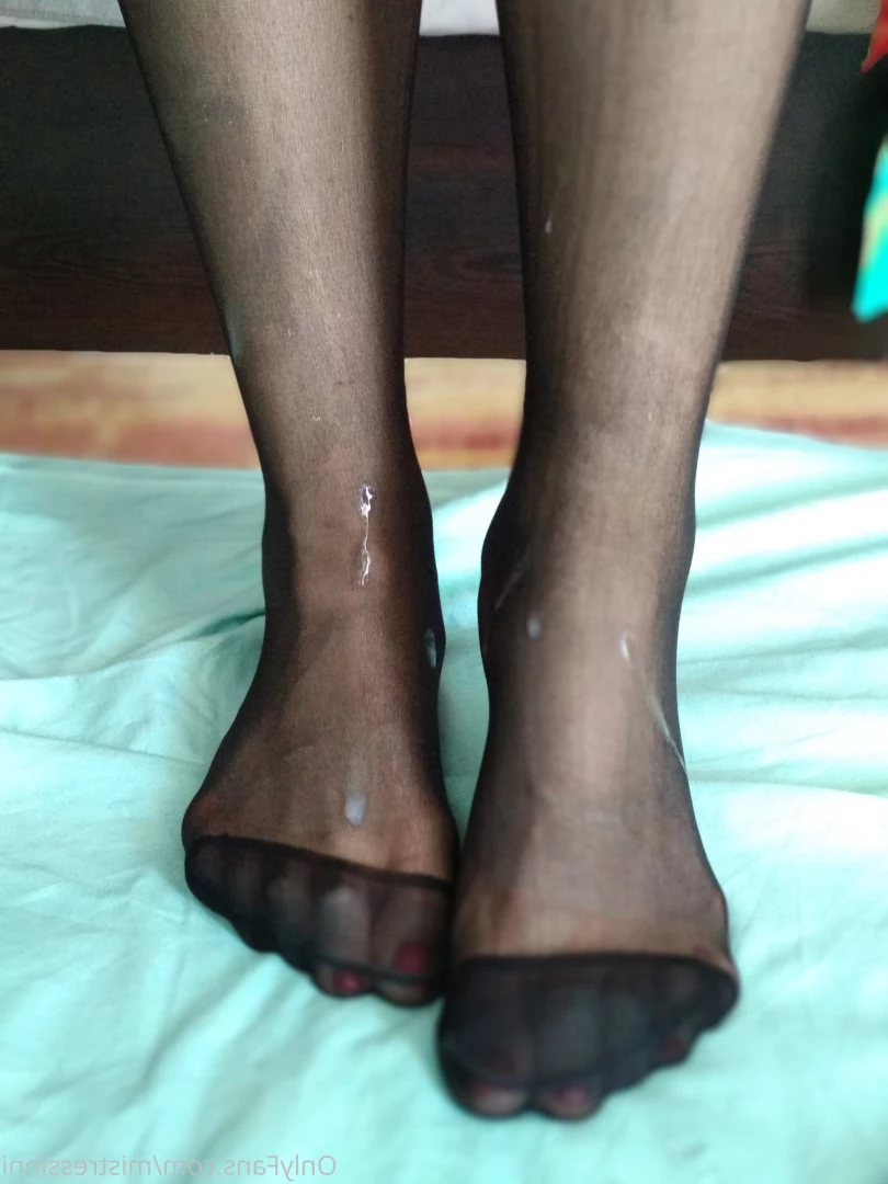 Mistress Inni`s Foot Place [ mistressinni ] Onlyfans leaked photo 7258765 on Hotleaks.tv