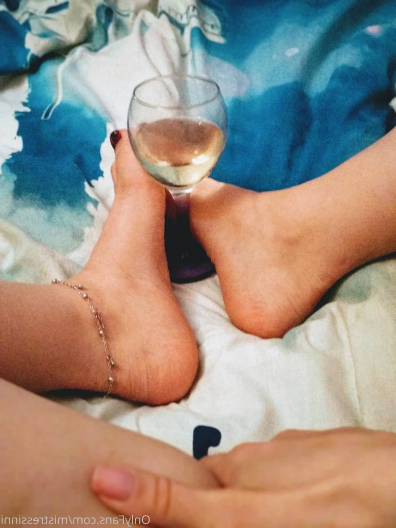 Mistress Inni`s Foot Place [ mistressinni ] Onlyfans leaked photo 7259160 on Hotleaks.tv