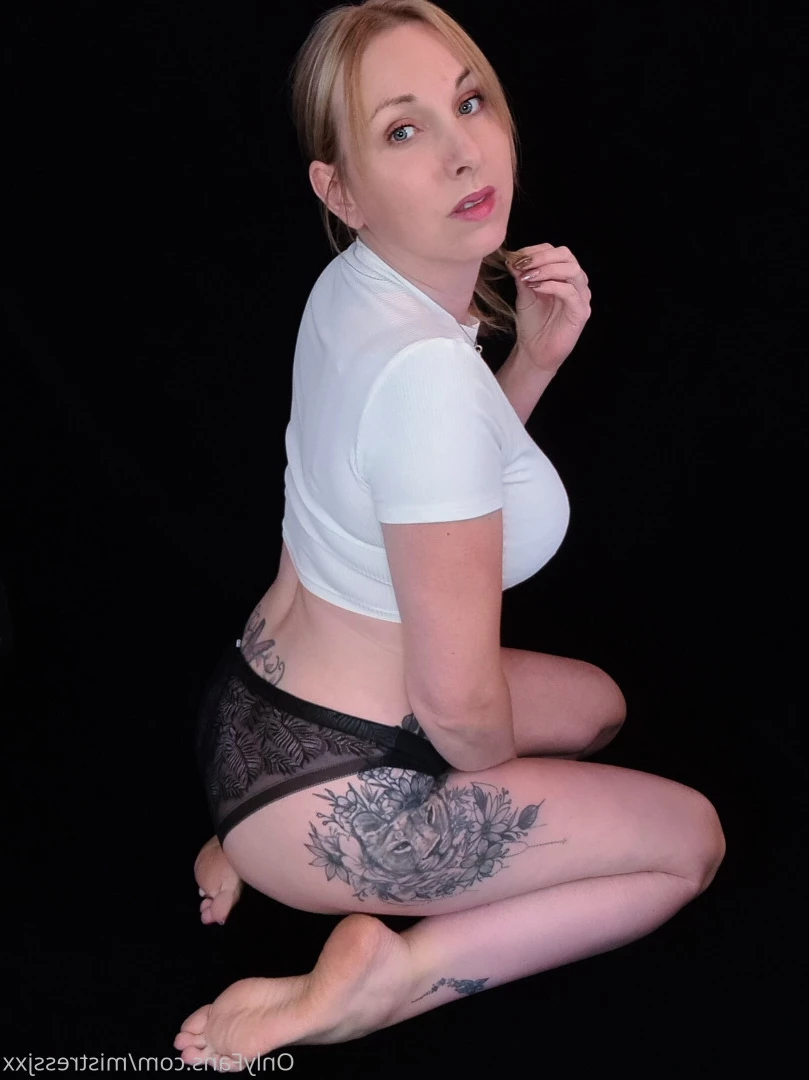 Goddess Athena [ divinedeity22 ] Onlyfans leaked photo 7053989 on Hotleaks.tv