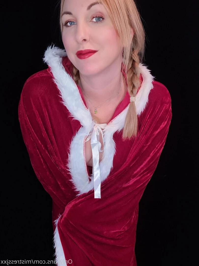 Goddess Athena [ divinedeity22 ] Onlyfans leaked photo 7054042 on Hotleaks.tv