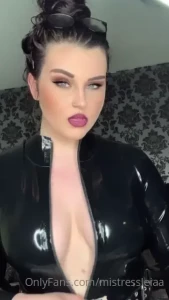 7161695