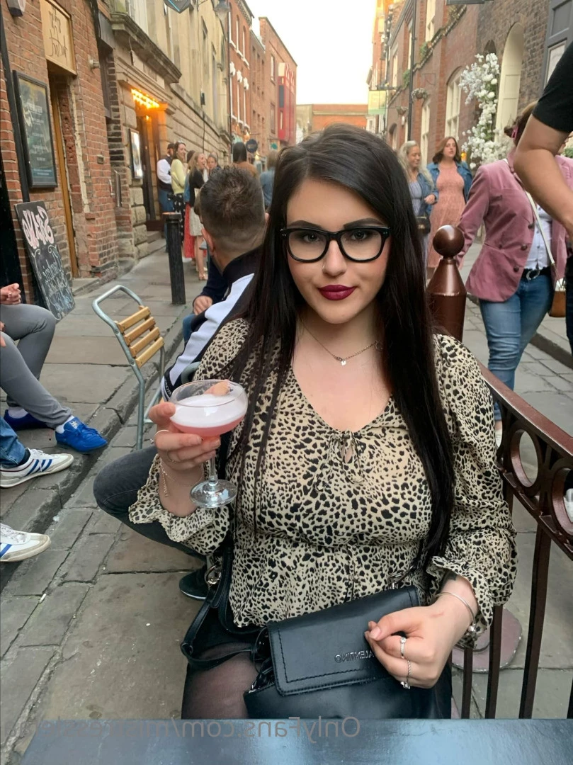 Mistress Leia🔐 [ mistressleiaa ] Onlyfans leaked photo 7260638 on Hotleaks.tv