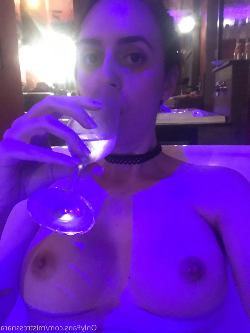 Nara Neveu 🌹 [ mistressnara ] Onlyfans leaked photo 6902442 on Hotleaks.tv