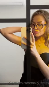 15736813