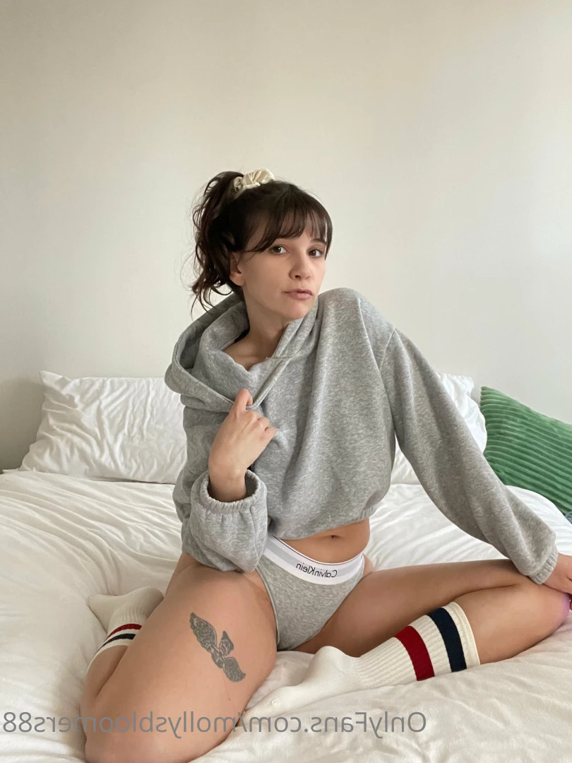 Molly Bloom [ mollysbloomers88 ] Onlyfans leaked photo 7486817 on Hotleaks.tv