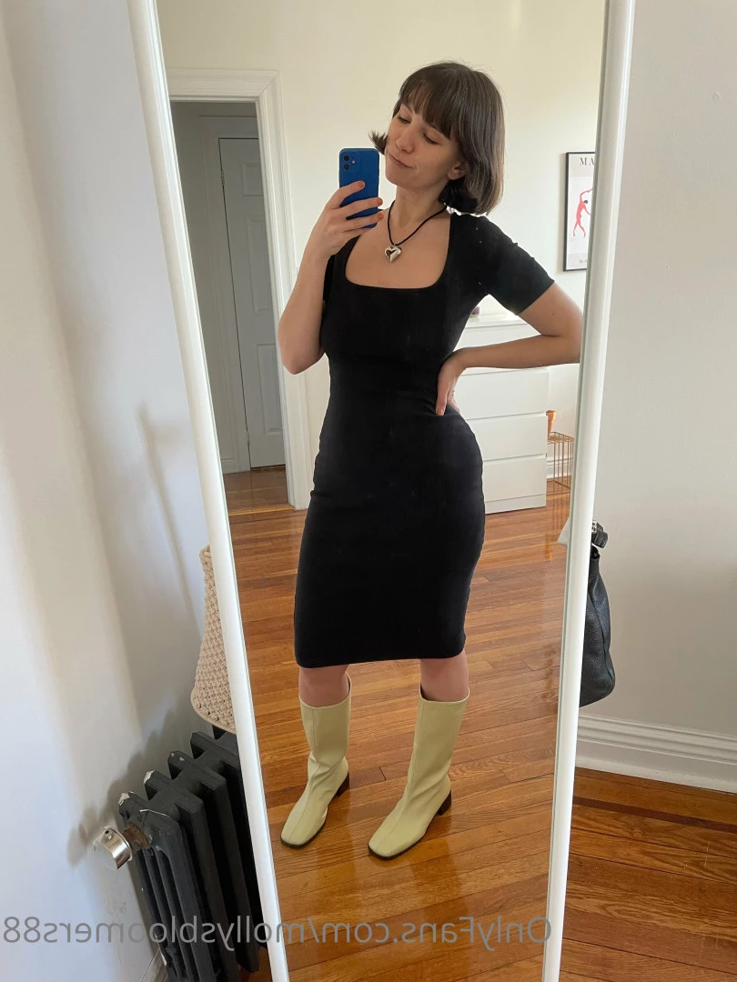 Molly Bloom [ mollysbloomers88 ] Onlyfans leaked photo 7492419 on Hotleaks.tv