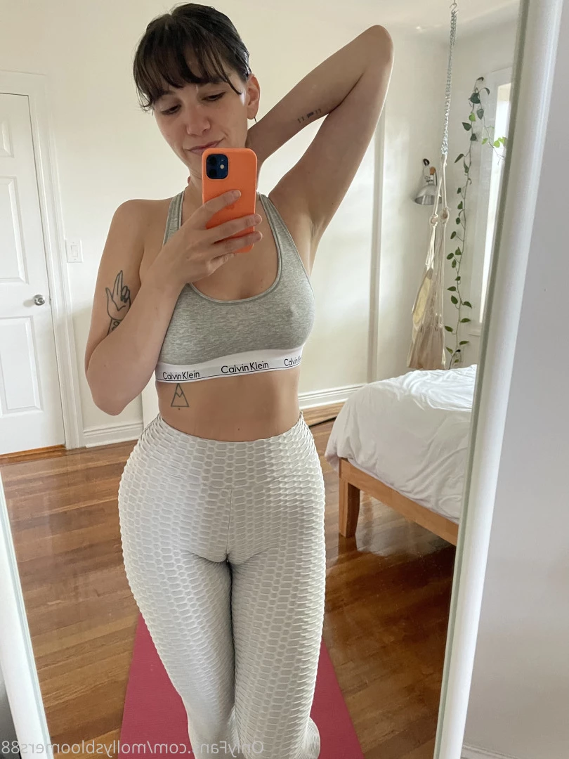 Molly Bloom [ mollysbloomers88 ] Onlyfans leaked photo 7499536 on Hotleaks.tv
