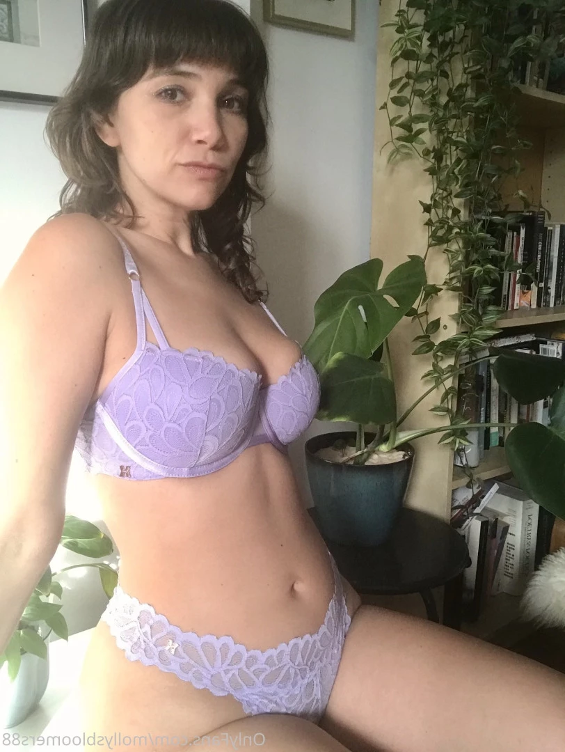 Molly Bloom [ mollysbloomers88 ] Onlyfans leaked photo 7506466 on Hotleaks.tv