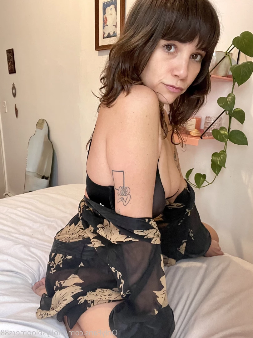 Molly Bloom [ mollysbloomers88 ] Onlyfans leaked photo 7506582 on Hotleaks.tv