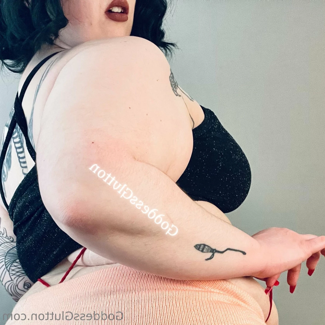 Mommy Alara Glutton [ mommyglutton ] Onlyfans leaked photo 10455468 on Hotleaks.tv