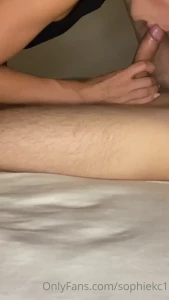 10543640