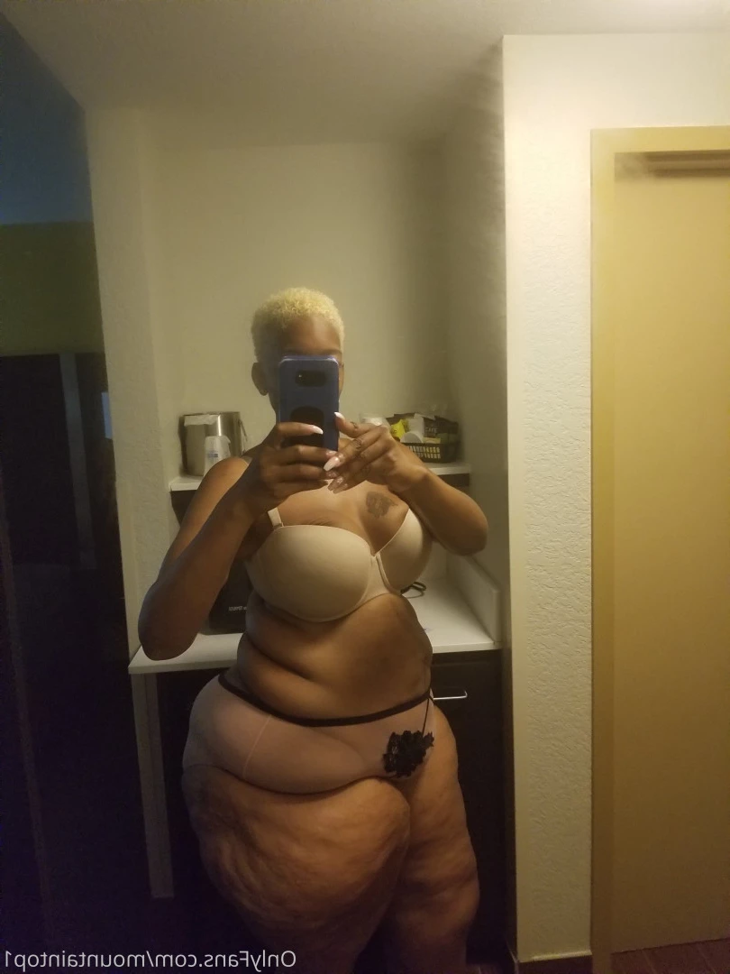 86inchesofbooty [ mountaintop1 ] Onlyfans leaked photo 7462016 on Hotleaks.tv