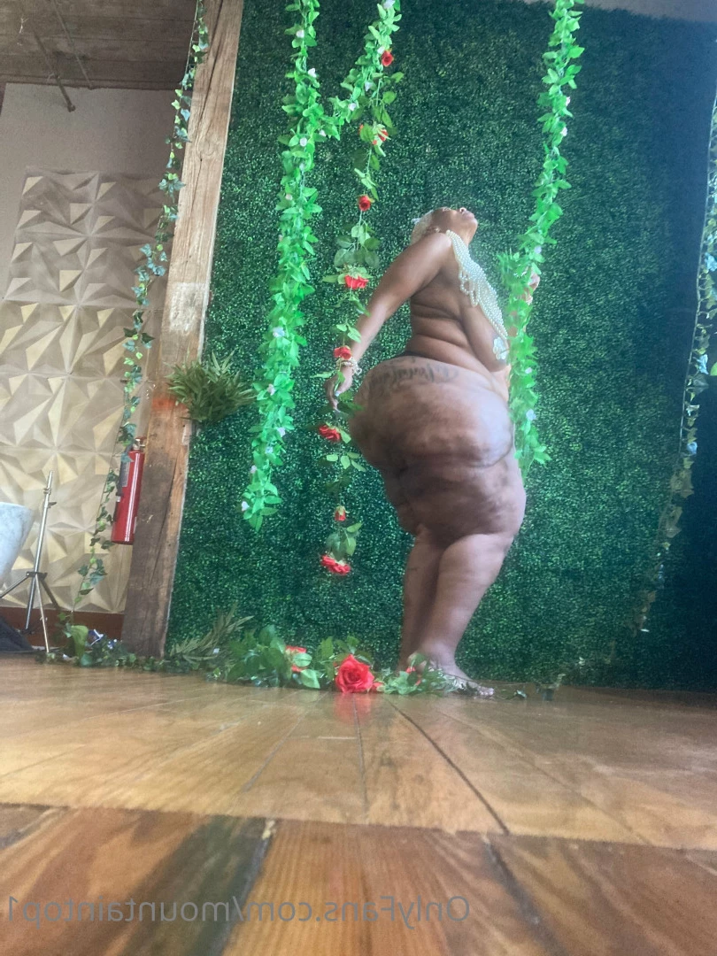 86inchesofbooty [ mountaintop1 ] Onlyfans leaked photo 7462650 on Hotleaks.tv