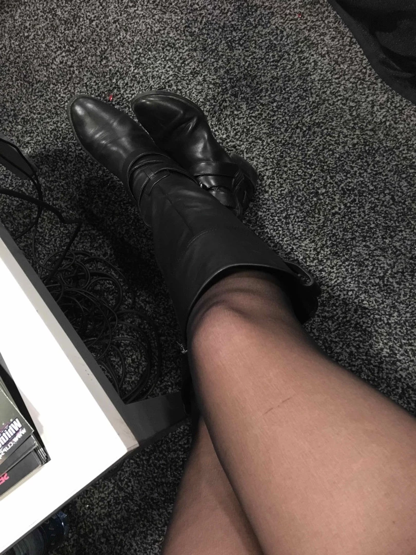 Ms Whitney Morgan [ mswhitneymorgan ] Onlyfans leaked photo 7438539 on Hotleaks.tv