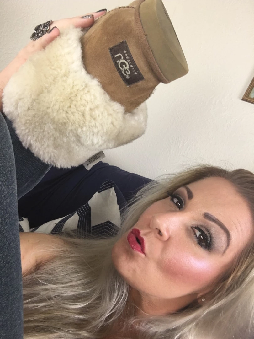 Ms Whitney Morgan [ mswhitneymorgan ] Onlyfans leaked photo 7455398 on Hotleaks.tv