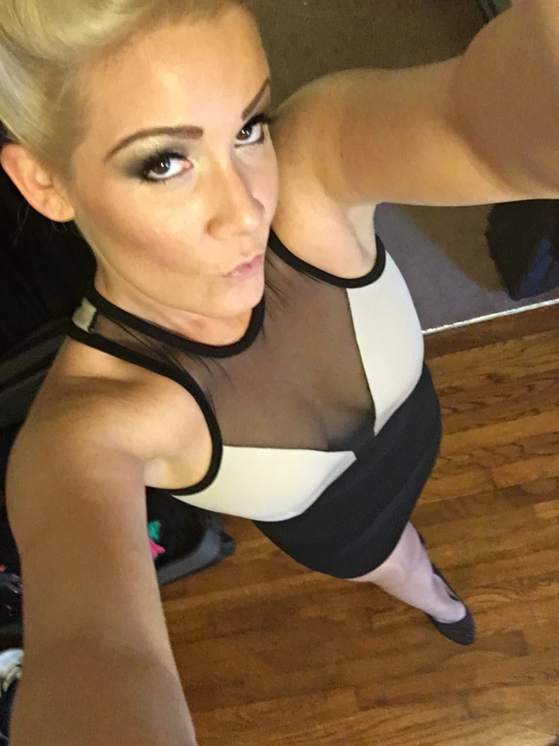 Ms Whitney Morgan [ mswhitneymorgan ] Onlyfans leaked photo 7460749 on Hotleaks.tv