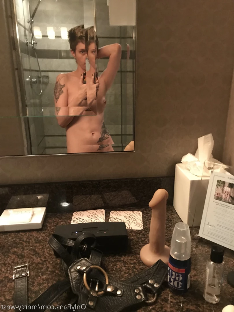 Mx. Mercy West [ mxmercywest ] Onlyfans leaked photo 7422620 on Hotleaks.tv