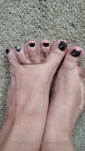 myprettyfeet8 Onlyfans leaked video 7124986 on Hotleaks.tv