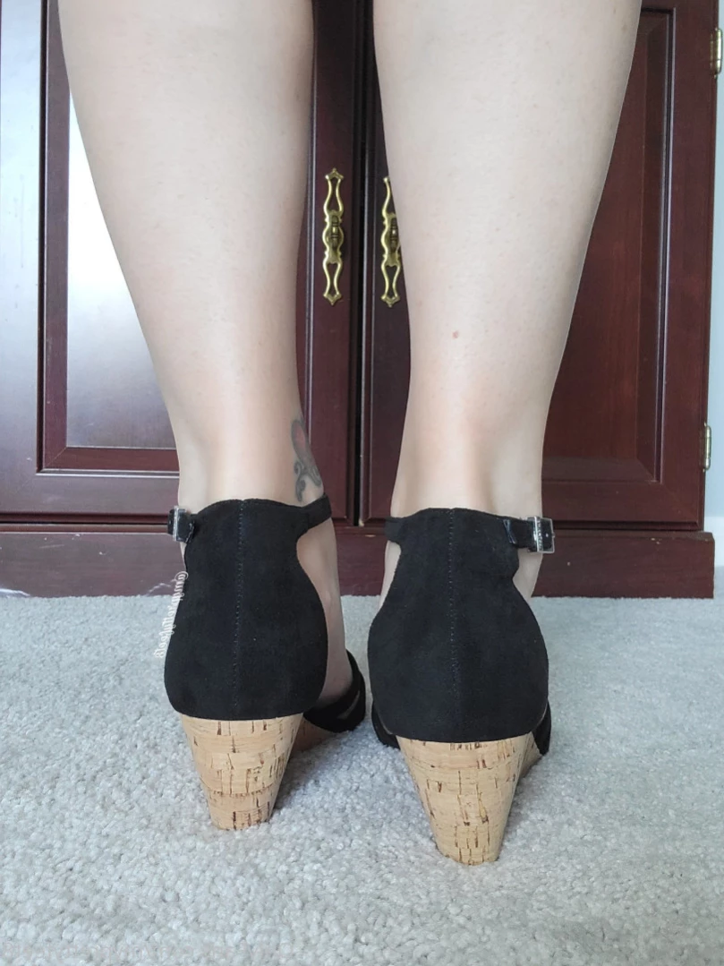 myprettyfeet8 Onlyfans leaked photo 16113446 on Hotleaks.tv