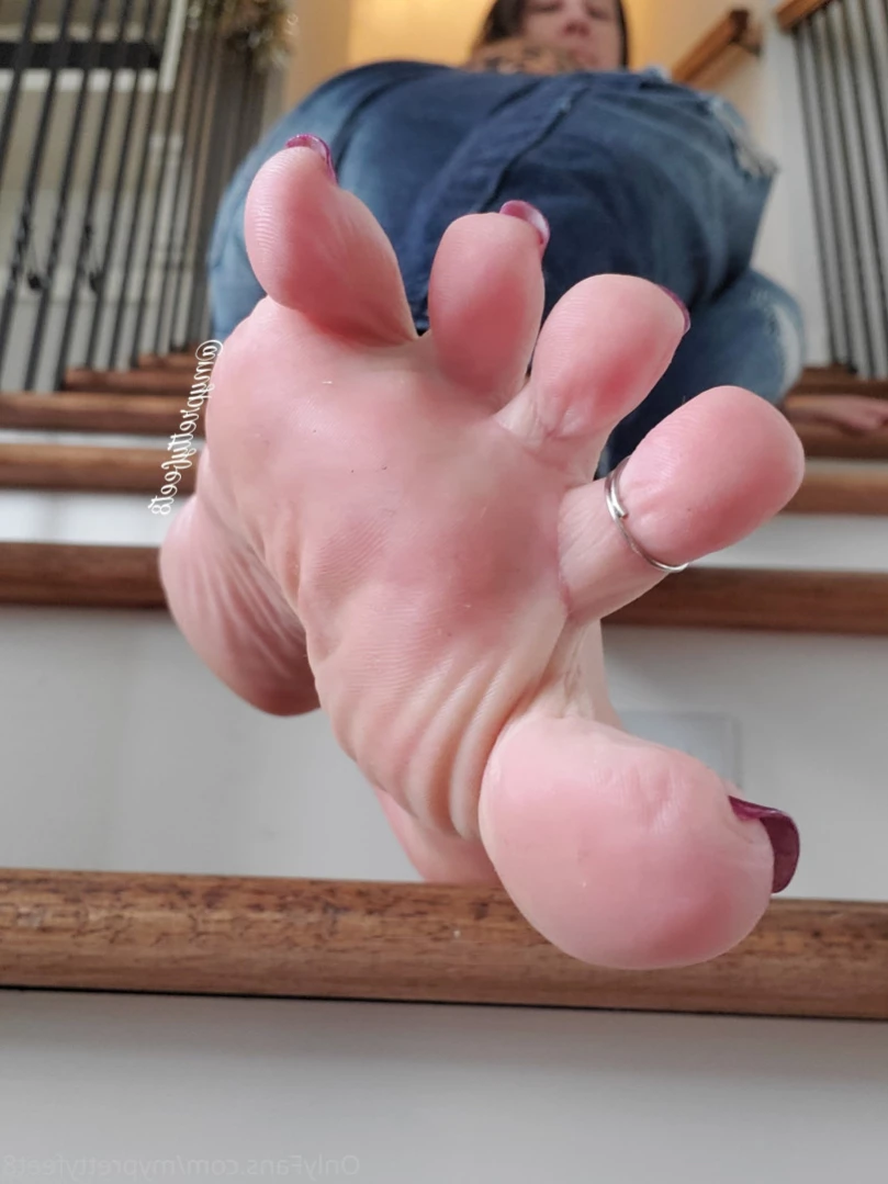 myprettyfeet8 Onlyfans leaked photo 16234151 on Hotleaks.tv