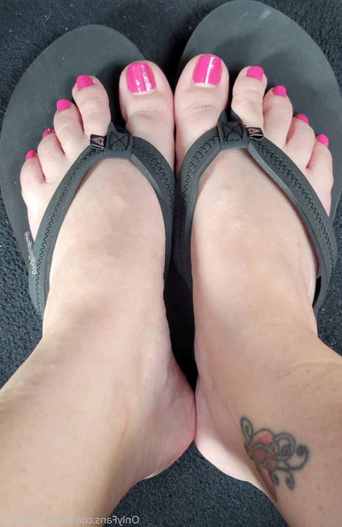myprettyfeet8 Onlyfans leaked photo 16444054 on Hotleaks.tv