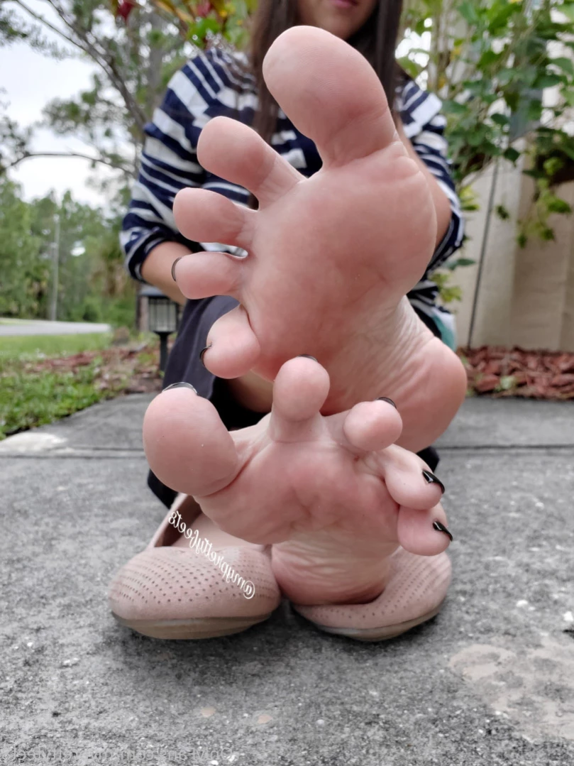 myprettyfeet8 Onlyfans leaked photo 16446054 on Hotleaks.tv