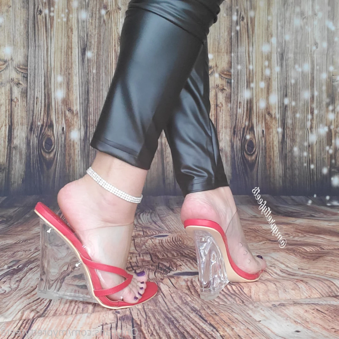 myprettyfeet8 Onlyfans leaked photo 16446065 on Hotleaks.tv