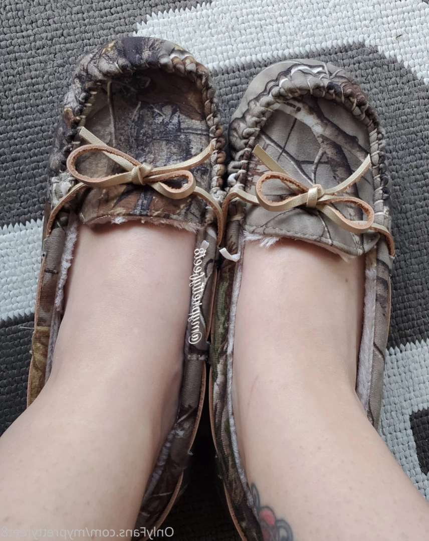 myprettyfeet8 Onlyfans leaked photo 16446274 on Hotleaks.tv