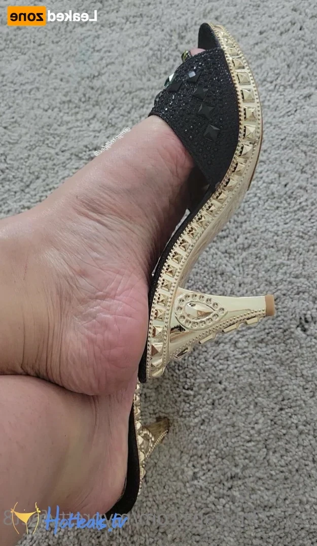 myprettyfeet8 Onlyfans leaked photo 16446485 on Hotleaks.tv