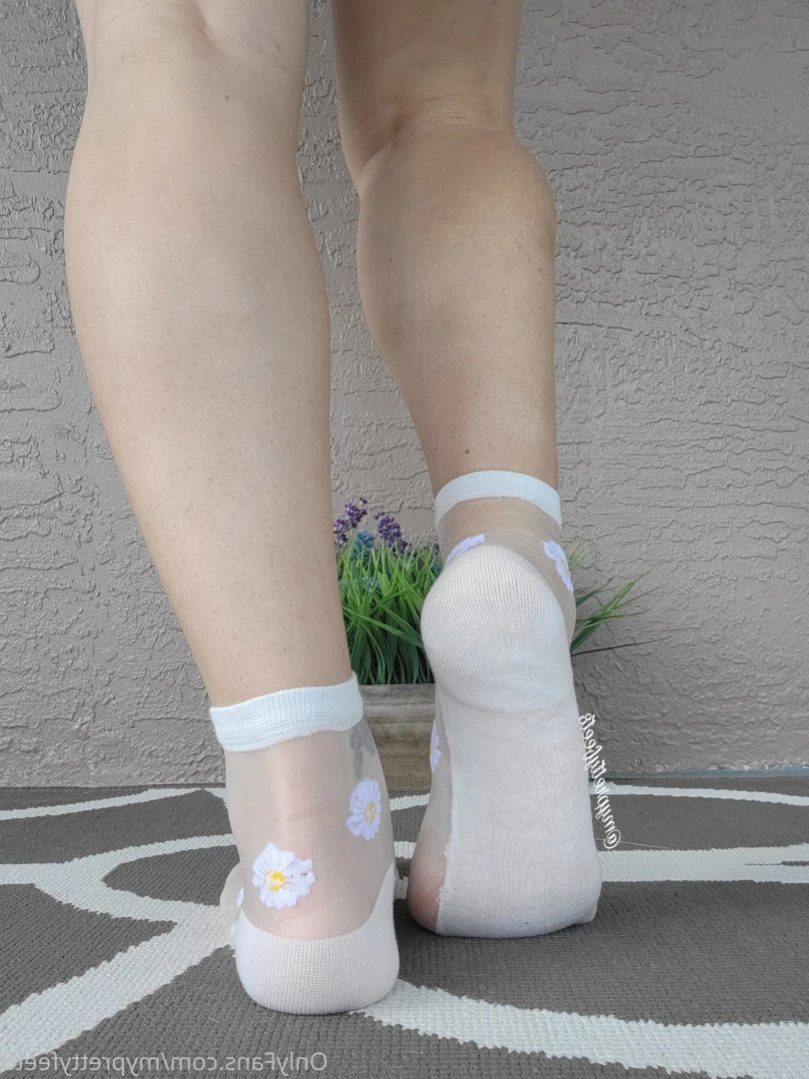 myprettyfeet8 Onlyfans leaked photo 16446514 on Hotleaks.tv
