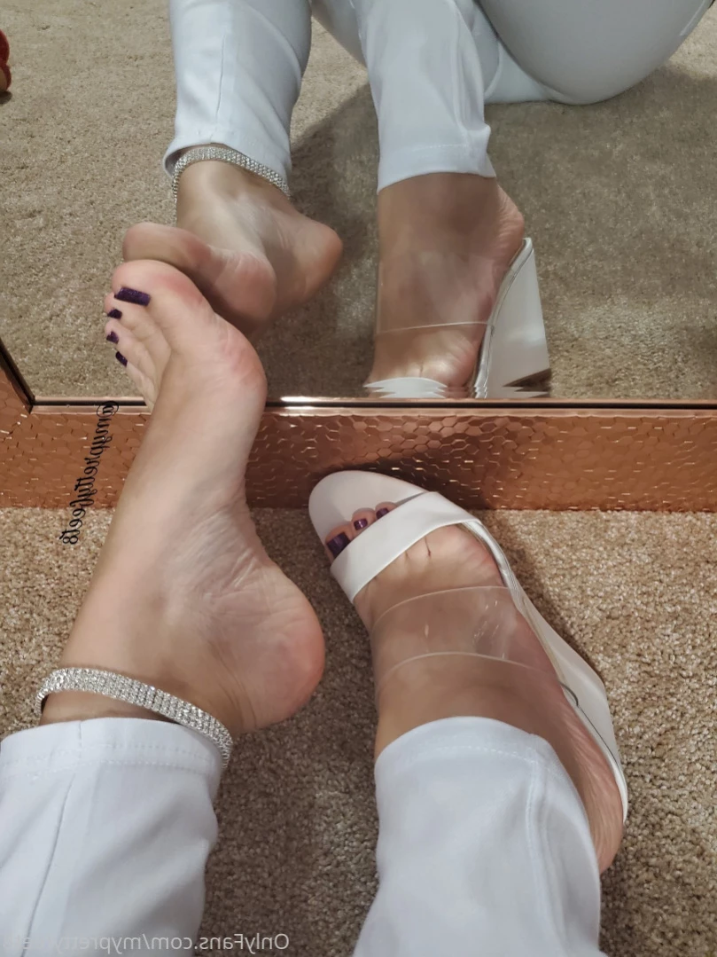 myprettyfeet8 Onlyfans leaked photo 16447099 on Hotleaks.tv