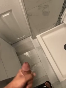 7118607
