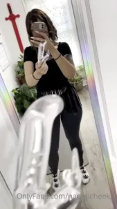 7118051