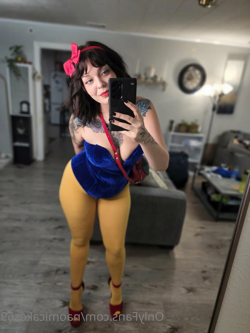 naomicakes69 Onlyfans leaked photo 7396296 on Hotleaks.tv