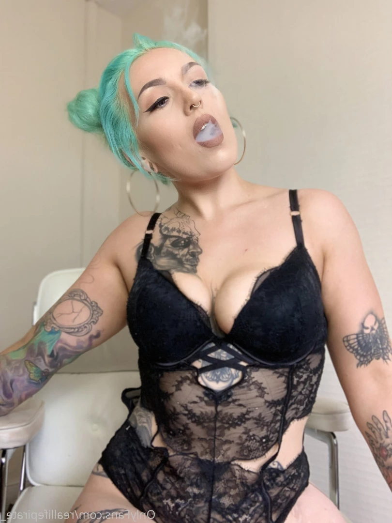 FITANDTHICC 😈 [ naughtynaturalnova ] Onlyfans leaked photo 6690892 on Hotleaks.tv