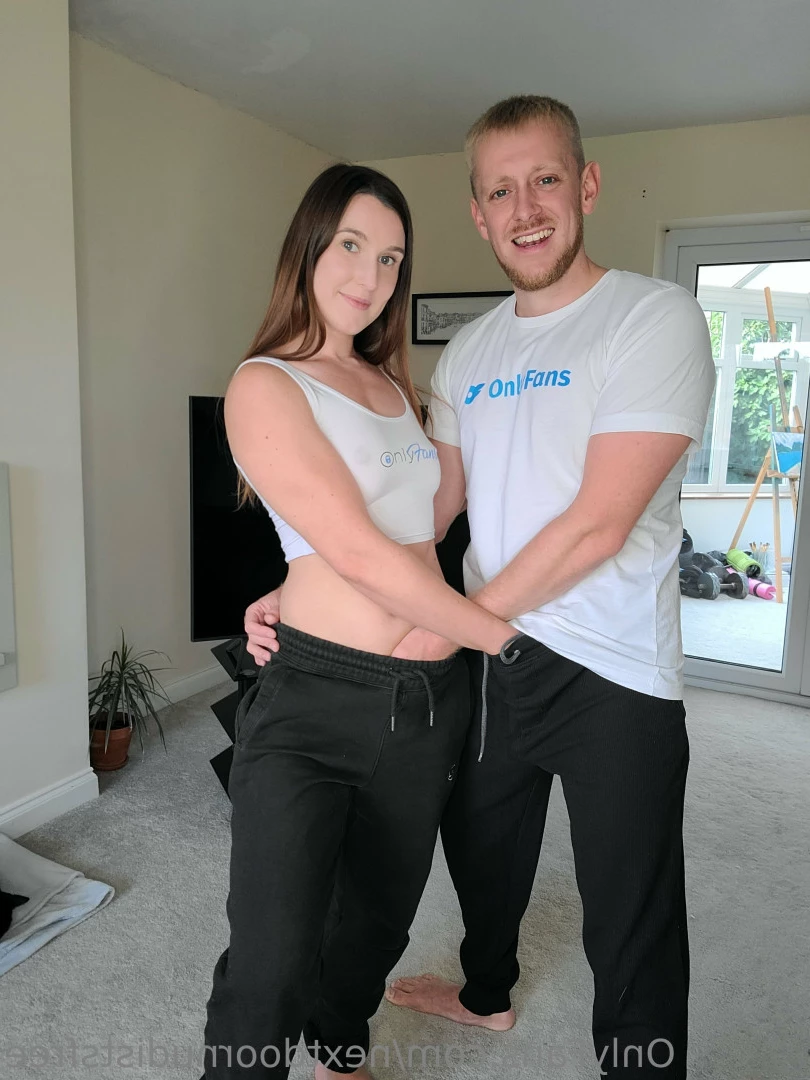 Next-Door Nudists FREE 😈🍑💫 [ nextdoornudistsfree ] Onlyfans leaked photo 7399243 on Hotleaks.tv