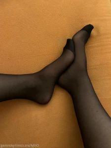 7166037