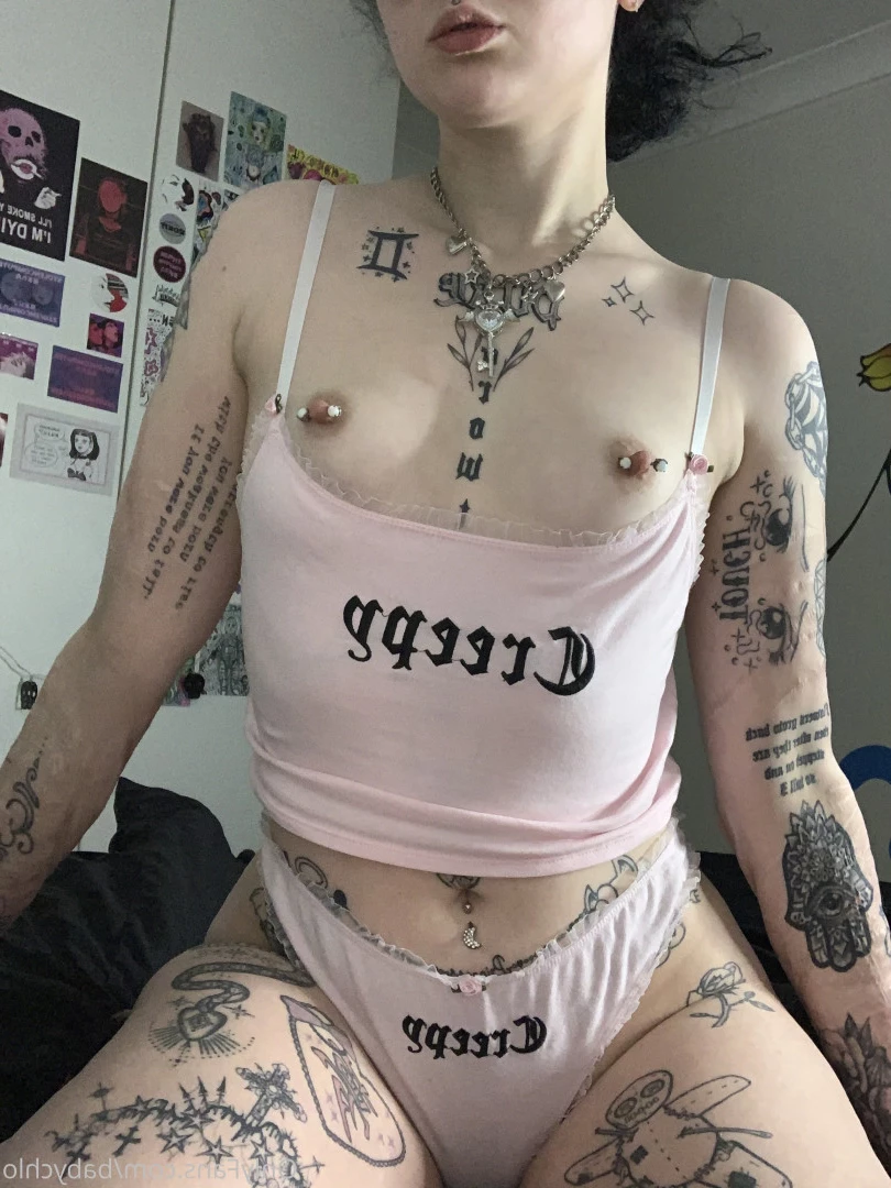 baby ☆ girl [ obedientslxt ] Onlyfans leaked photo 7339227 on Hotleaks.tv