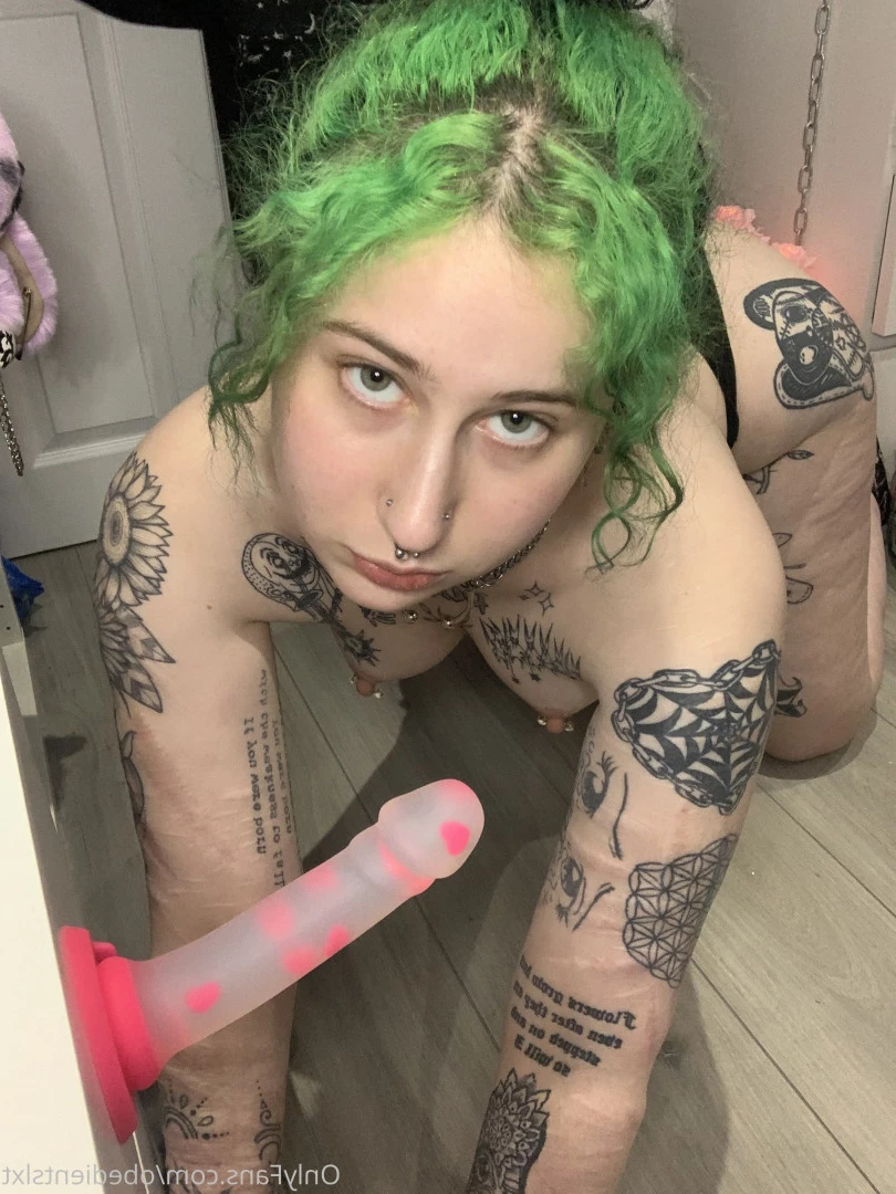 baby ☆ girl [ obedientslxt ] Onlyfans leaked photo 7340366 on Hotleaks.tv