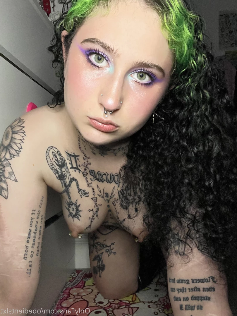 baby ☆ girl [ obedientslxt ] Onlyfans leaked photo 7344433 on Hotleaks.tv