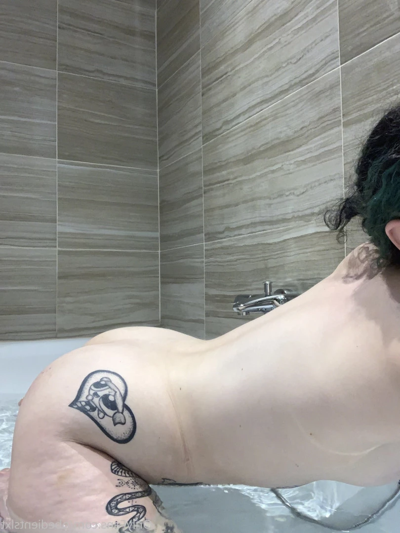 baby ☆ girl [ obedientslxt ] Onlyfans leaked photo 7345974 on Hotleaks.tv