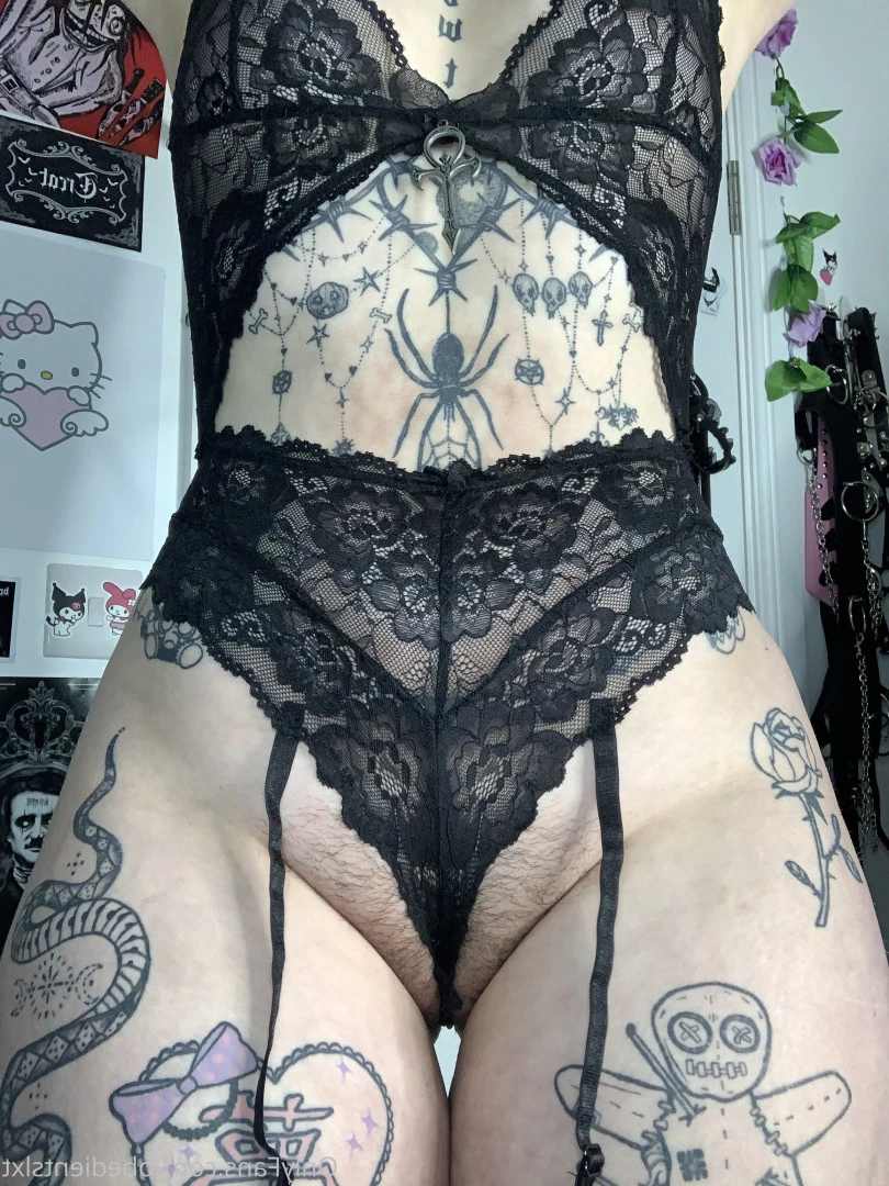 baby ☆ girl [ obedientslxt ] Onlyfans leaked photo 7355051 on Hotleaks.tv